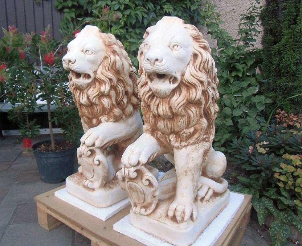 Löwen Beton Steinfiguren
